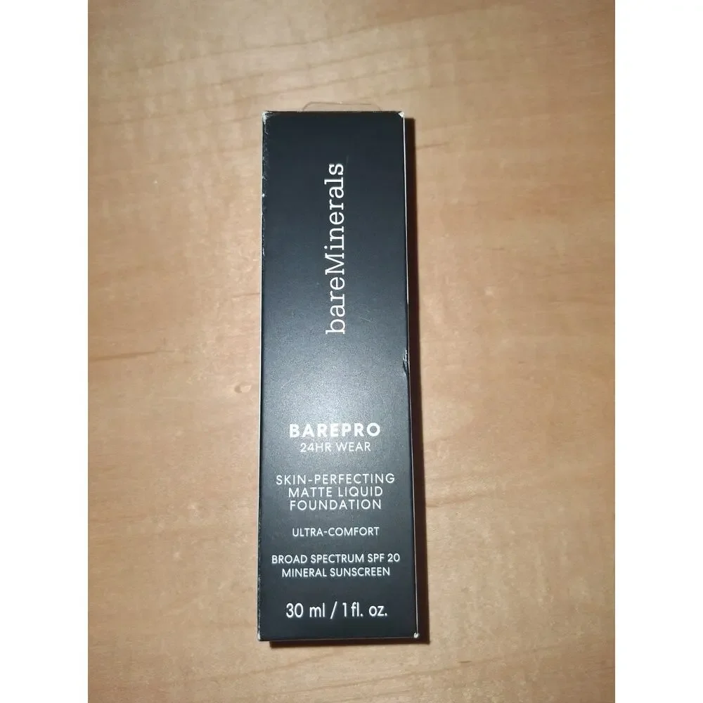 bareMinerals BAREPRO Liquid Foundation SPF 20 Light 20 Warm 1 fl oz